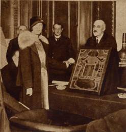 Virginie H�riot et le Commandant Charcot