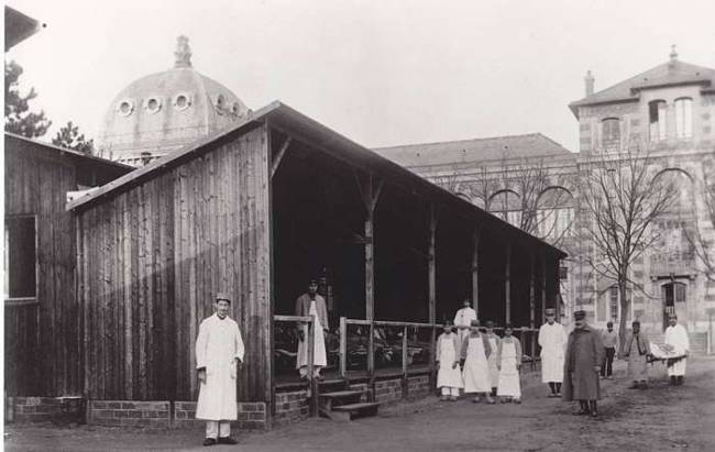 H�pital temporaire - baraquement